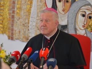 Ускршња посланица надбискупа Хочевара: Шта човек посеје, оно ће и пожњети