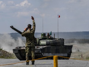 Маневри у Арденима, Француска се спрема за велики рат