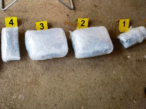 Ухапшена два мушкарца из Ниша, заплењено више од два килограма марихуане и оружје