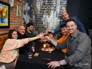 Чикаго: Уметничко вече увеличала екипа филма "Тома"