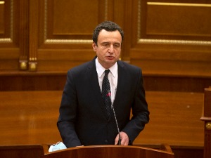 Kурти скептичан према вакцинама из Русије и Kине