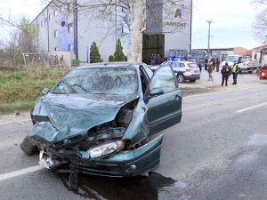 Директан судар на Батајничком друму, незванично сазнајемо да је возио малолетник без дозволе