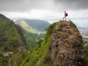 Падао и тумбао се 300 метара низ стене и ништа