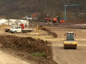 Најтежа деоница на Коридору 11 има 35 мостова, тунелом и кроз планину