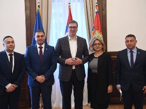 Вучић са представницима Националног савета Рома: Пуна подршка у спровођењу пописа