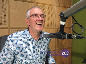 Широм затворених очију: Дејан Цукић – Оде понедељак!