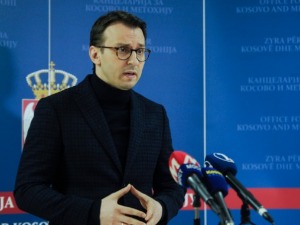 Петковић: Будућност у миру, нема места оружју у дијалогу