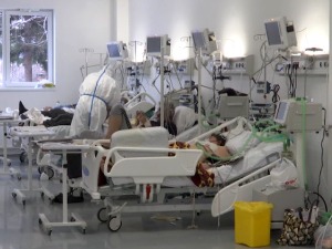 У Ковид болници у Крушевцу на респиратору 33-годишњи пацијент, доктор Цветановић има важну поруку за младе