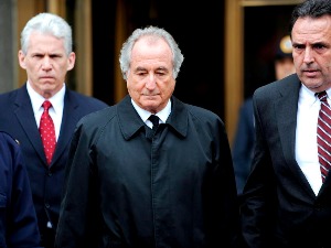 Преминуо Берни Мејдоф, човек који је ојадио америчке богаташе