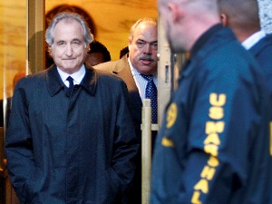 Успон и суноврат Бернија Мејдофа, светског преваранта ког су синови сместили иза решетака