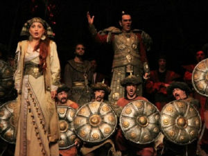 Живот и каријера: Иван Томашев и Сања Керкез