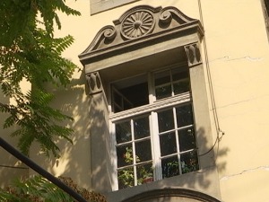 Када ће почети исплата одштетних захтева у поступку реституције и који износи се одмах исплаћују