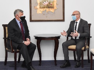 Горан Ракић се састао са амбасадором САД у Приштини Коснетом