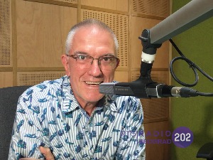 Широм затворених очију: Дејан Цукић – Оде понедељак!