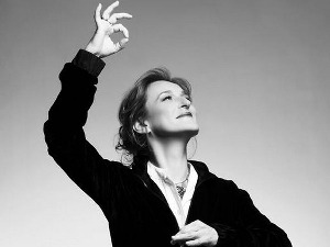 Исидора Жебељан: Две главе и девојка