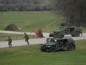 Вучић: Снажимо Војску да бисмо заштитили Србију, делујемо превентивно