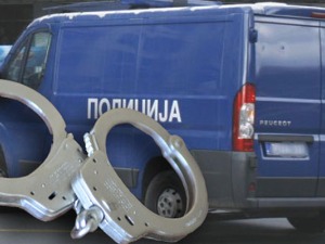 Ухапшена три полицијска службеника у Србобрану због сумње на злоупотребу службеног положаја