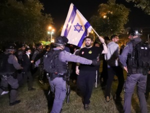 Јерусалим, десетине повређених у сукобима Јевреја, Палестинаца и израелске полиције 