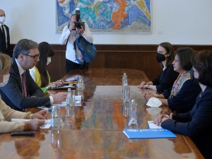 Вучић са директорком Уницефа: Србија ће радити на остваривању договорених заједничких циљева