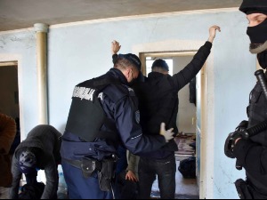 Кикинда, међу мигрантима вође мароканско-сиријске групе осумњичене за кријумчарење људи