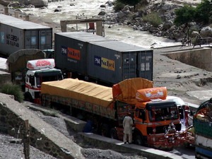 У саобраћајној несрећи у Авганистану погинуло 14 особа