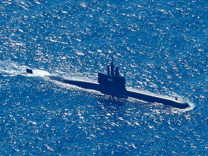 Спасилачки тимови верују да су пронашли делове нестале подморнице у Индонезији