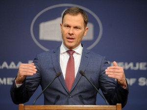 Међународни монетарни фонд и Србија: Од љубави до мржње и назад Међународни монетарни фонд и Србија: Од љубави до мржње и назад