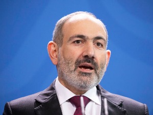 Премијер Јерменије поднео оставку, ванредни парламентарни избори 20. јуна