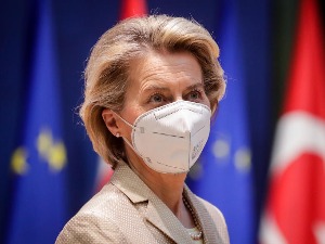 Урсула фон дер Лајен о Софа-гејт скандалу: Осетила сам се повређено и усамљено у Анкари