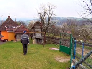 Добрињци организовано прате непознате аутомобиле по селу, категорично против геолошких истраживања