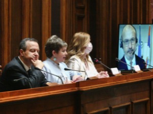 Билчик: "Лопта" у дворишту Приштине, Србија показује стрпљење