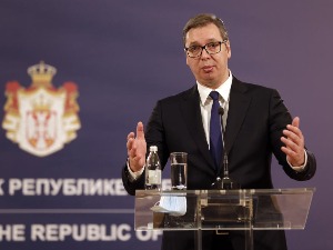 Вучић присуствује почетку разговора са представницима странака у Скупштини