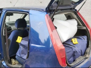 У Београду заплењено око 15 килограма марихуане, ухапшене две особе