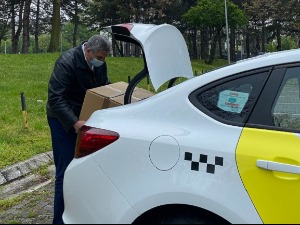 Бесплатне вожње за Банку хране - "Јандекс гоу" помаже да оброци брже стигну до најугроженијих група