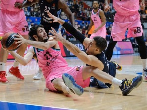 Зенит изборио мајсторицу против Барселоне, и Бајерн против Милана
