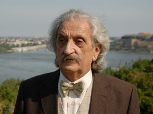 Квадратура круга: Перо Зубац