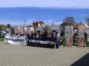 Чланови Друштва новинара КиМ  указали на нерасветљена убиства и нападе на новинаре