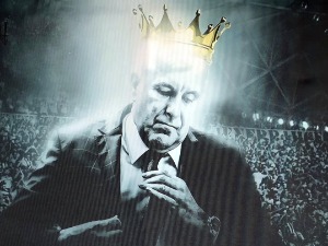 Слика са потписом Жељка Обрадовића, остаје Нађи за успомену, иако је продата за њено лечење