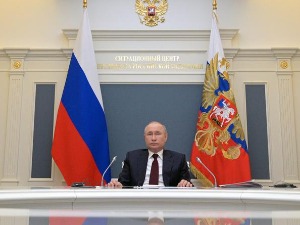 Путин честитао Дан победе: Не сме се дозволити прекрајање историје