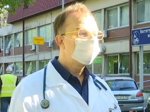 Двоје деце на Институту за мајку и дете, једно са тешким последицама коронавируса