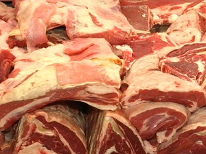 У трговинама нема меса зараженог афричком кугом