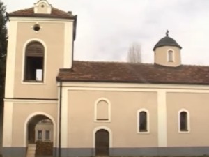 Каменована црква у Витини