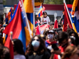 Парламент у Јерменији није изабрао премијера, следе избори