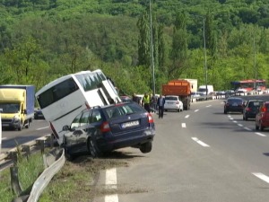 Два удеса код Бубањ потока, десет повређених пребачено у Ургентни центар