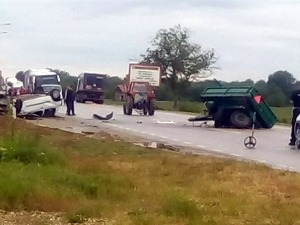 Судар трактора и аутомобила код Пожаревца