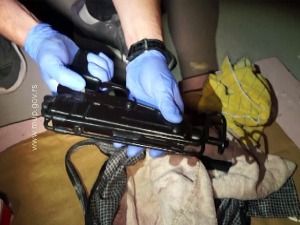 У две акције заплењена дрога и оружје,  ухапшене три особе