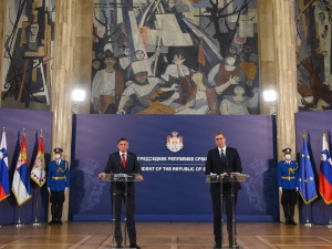 Вучић са Пахором: Висок ниво сарадње, Србија за поштовање граница утврђених одлуком УН