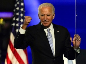 Бајден укинуо неколико Трампових уредби