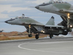 Србији испоручена још два "мига-29" из Белорусије