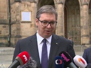 Вучић: Не знам који је споменик угроженији од Дечана